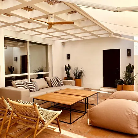 Vila Unique In With Golf Views