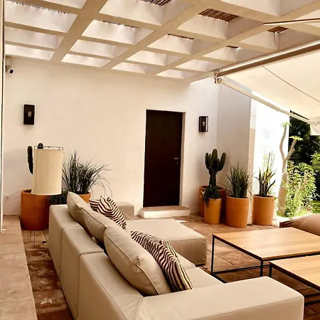 Unique In With Golf Views *