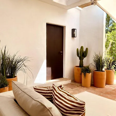 Villa Unique In With Golf Views