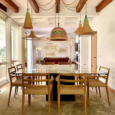 Villa Unique In With Golf Views