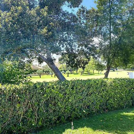 Βίλα Unique In With Golf Views *