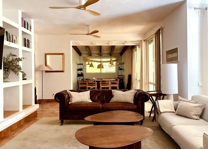 Unique In With Golf Views